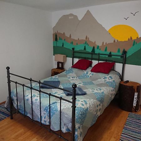 Katy'S Studio Apartment Brasov Ngoại thất bức ảnh